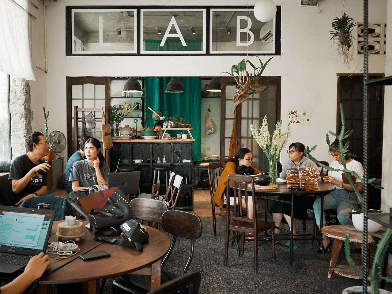 蝙蝠代实名实名账号：柚钱花app详情下载教程